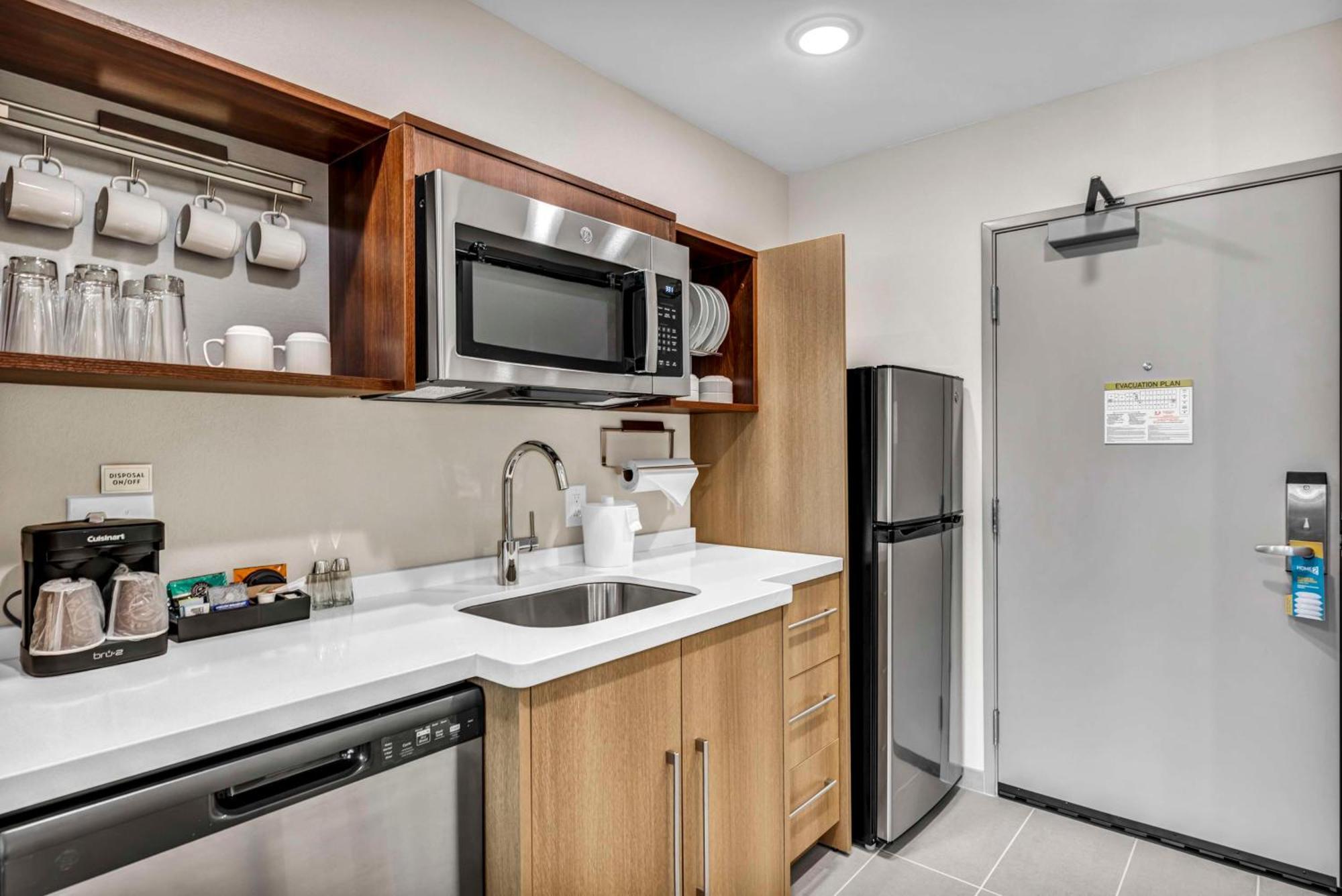 Home2 Suites By Hilton Raleigh West Lenovo Center Exterior foto