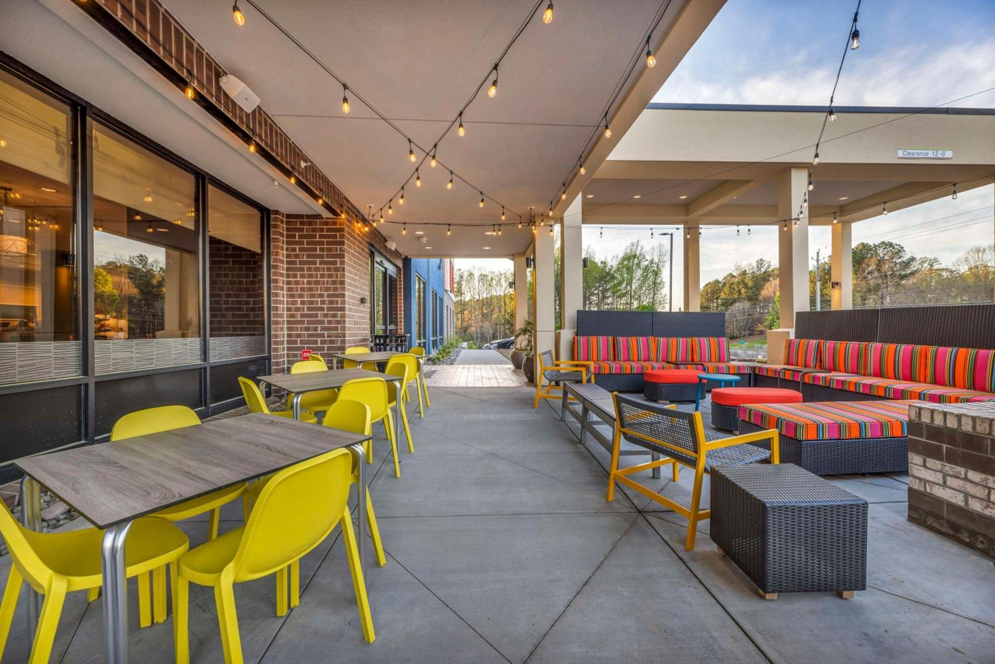 Home2 Suites By Hilton Raleigh West Lenovo Center Exterior foto